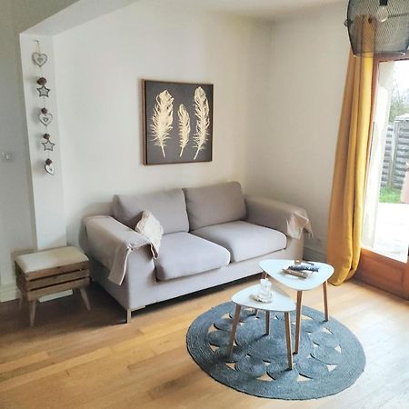 Maison Charmante A Vierzon Avec Jardin Prive المظهر الخارجي الصورة