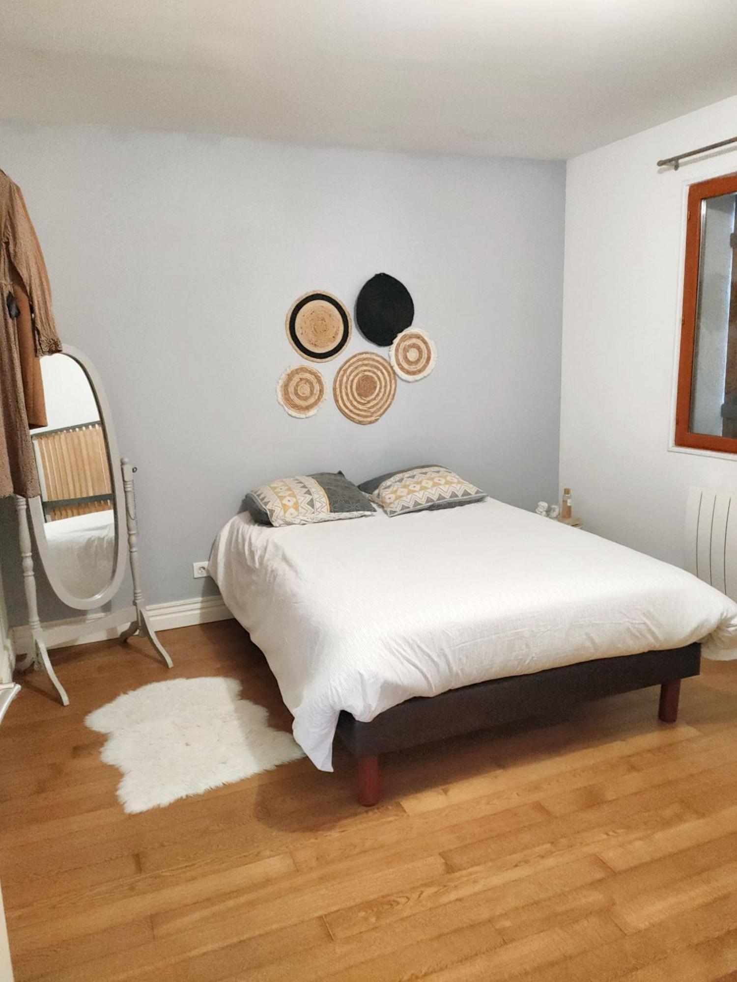 Maison Charmante A Vierzon Avec Jardin Prive المظهر الخارجي الصورة